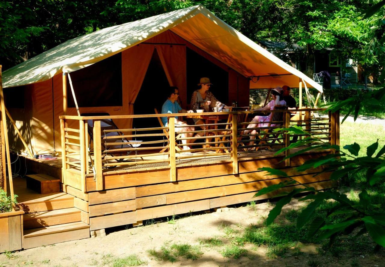 Camping La Chataigneraie Gravieres Екстериор снимка